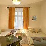 Lejlighed Cozy By Wenceslas Square And Main Train Station