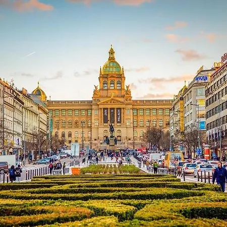 Apartament Cozy By Wenceslas Square&main Train Station Praga