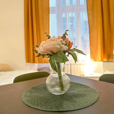 Cozy By Wenceslas Square And Main Train Station *