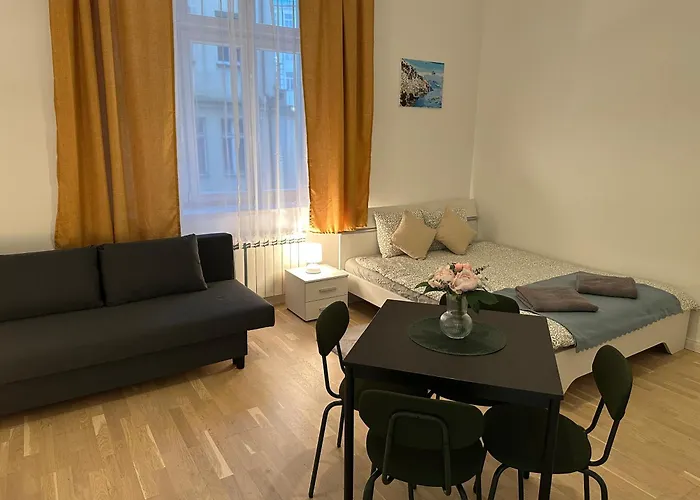 Cozy By Wenceslas Square And Main Train Station Appartement Prague