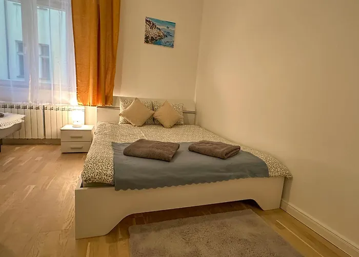 Cozy By Wenceslas Square And Main Train Station * Prague