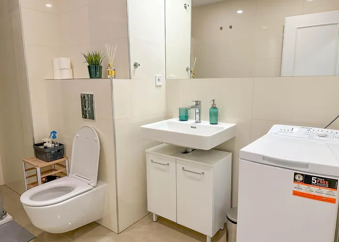 Cozy By Wenceslas Square And Main Train Station Appartement Prague