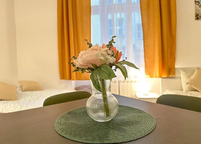 Cozy By Wenceslas Square And Main Train Station *